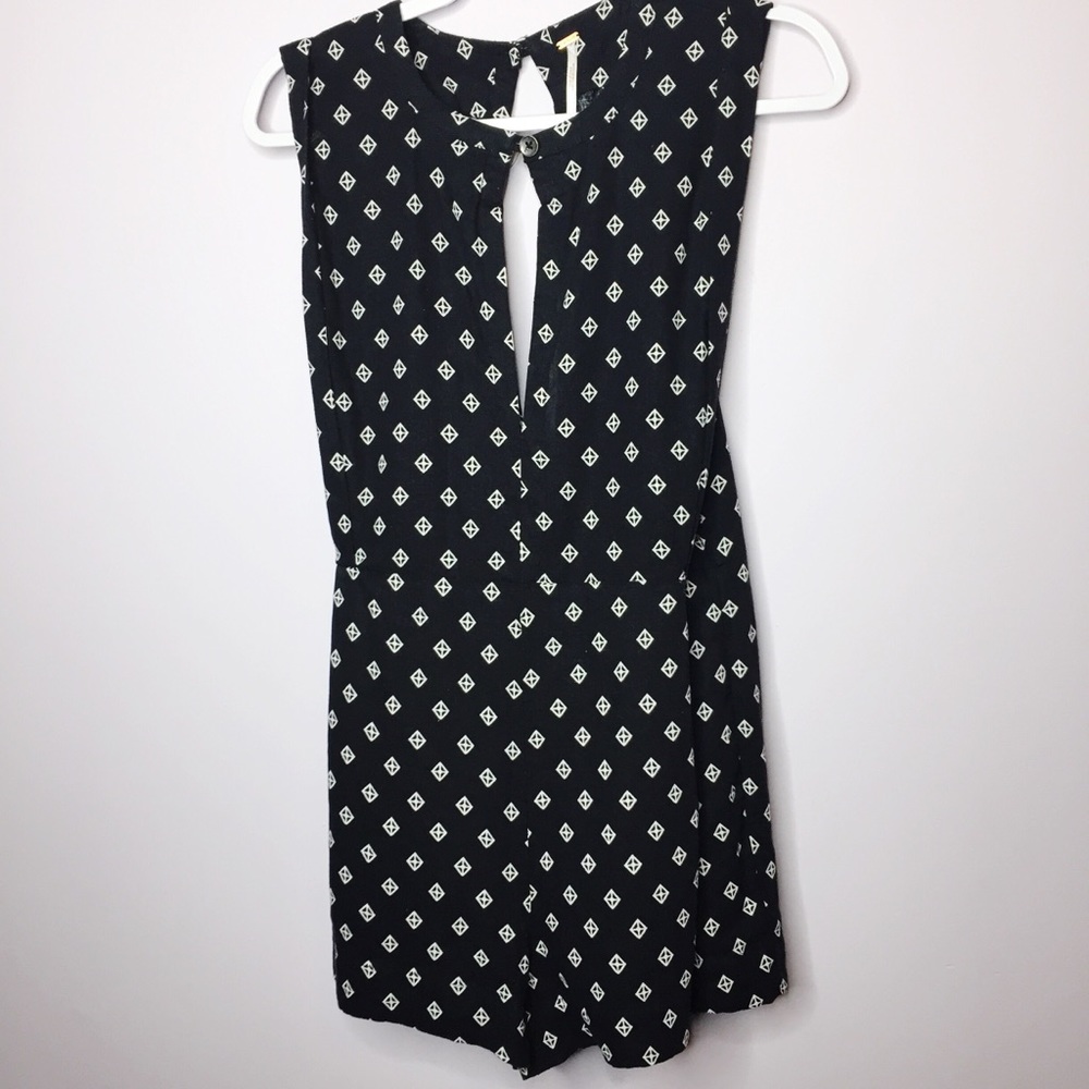 Free People Ashley Linen Boxy Romper - Picture 3 of 8